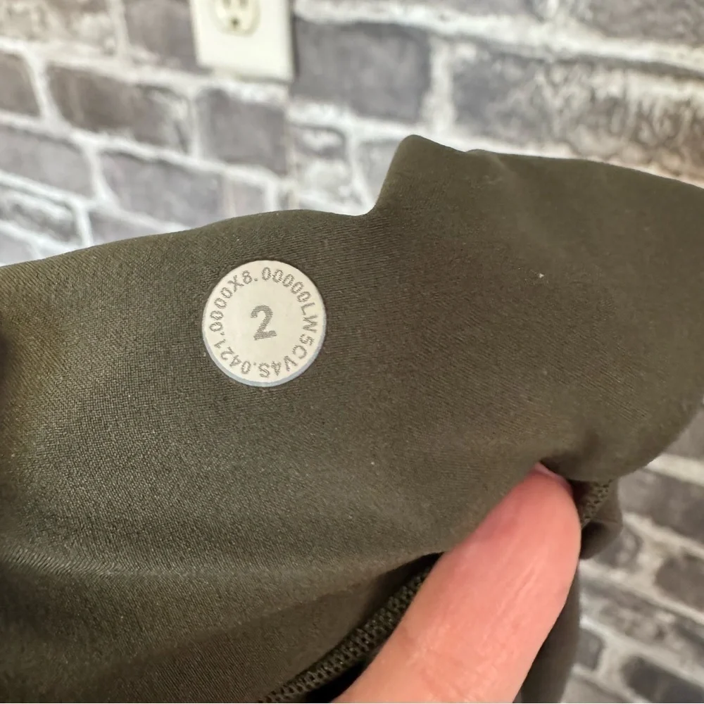 Lululemon Keep Moving Jogger olive green drawstring pockets